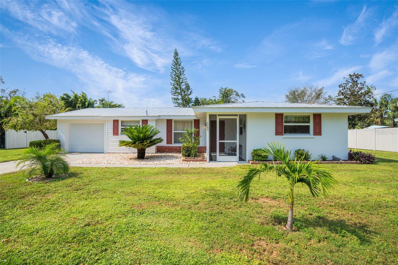 4459 Beacon Drive  Sarasota FL 34232 photo