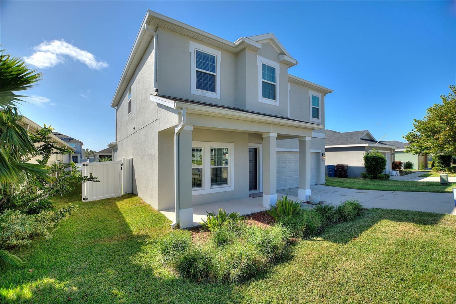 Property Photo:  1501 Woodlark Drive  FL 33844 