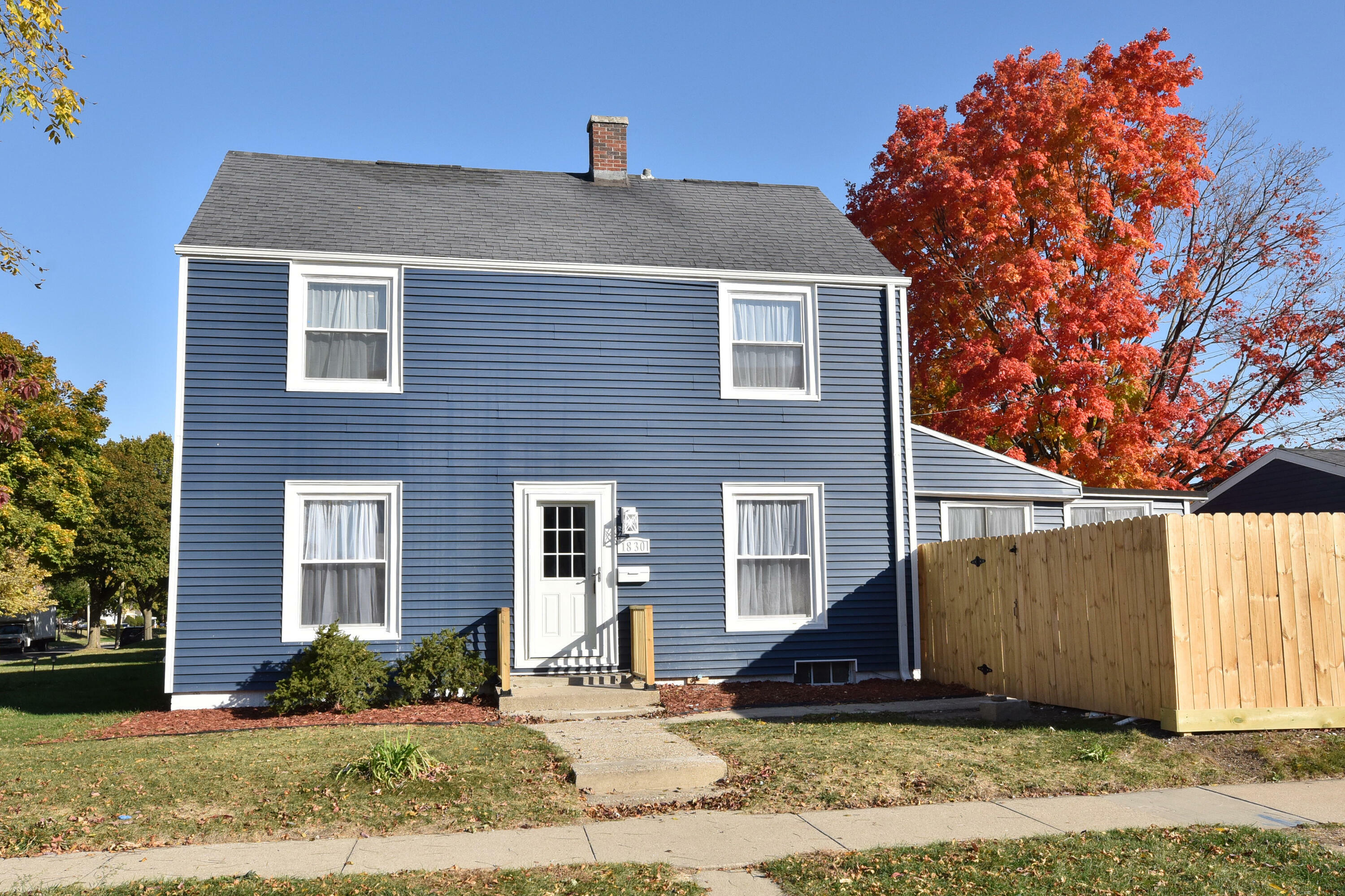 Property Photo:  1830 W Olive St  WI 53209 