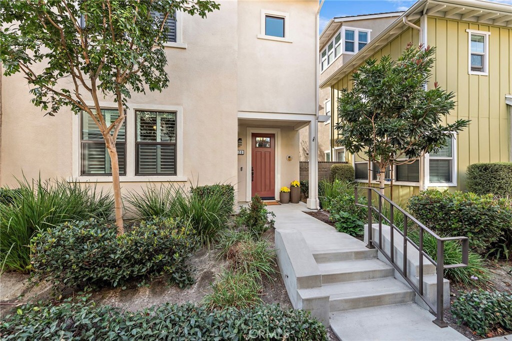 Property Photo:  120 Natal Road  CA 92694 