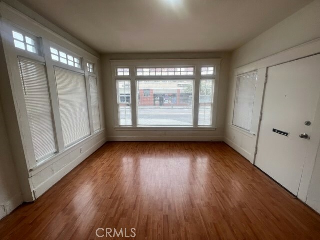 Property Photo:  733 E 7th Street  CA 90813 