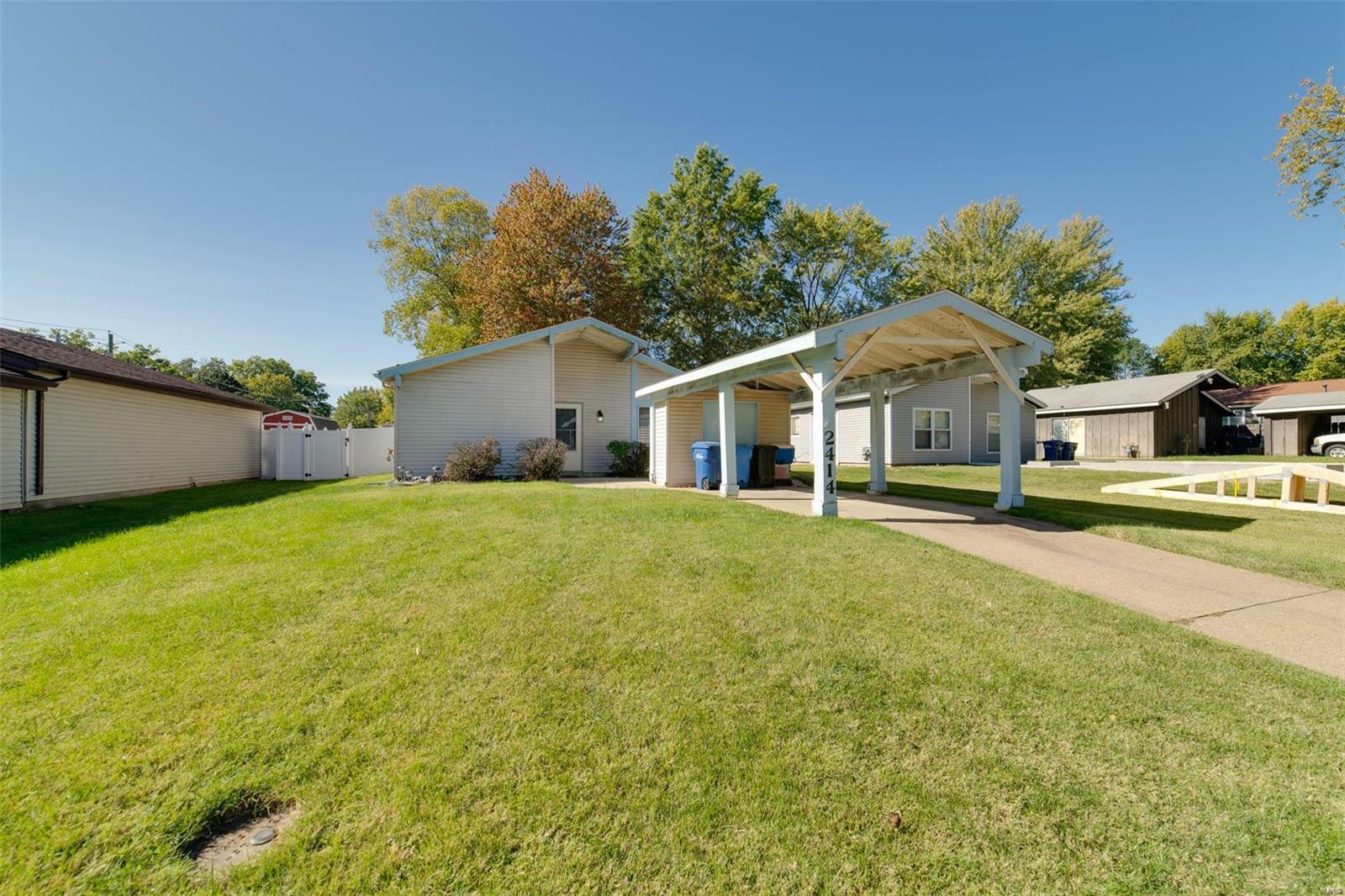 Property Photo:  2414 Blue Heron Drive  MO 63031 