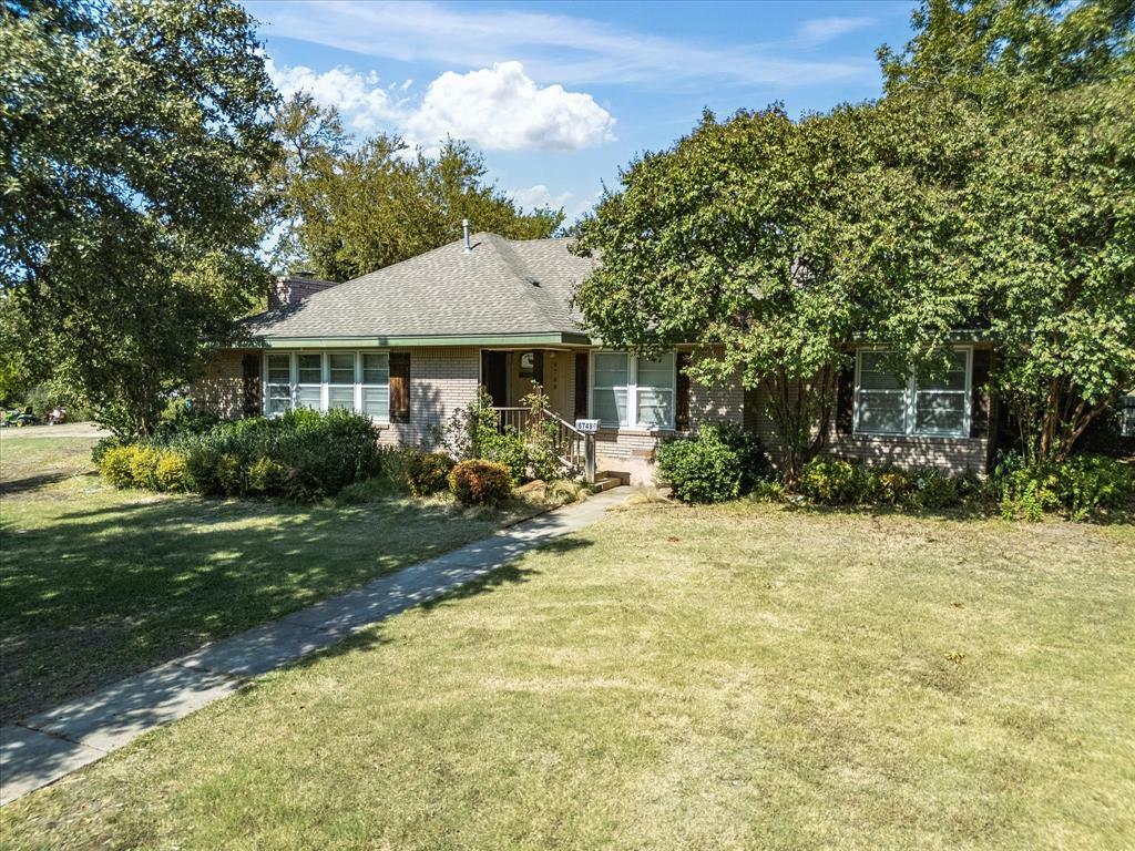 Property Photo:  6748 Fortune Road  TX 76116 