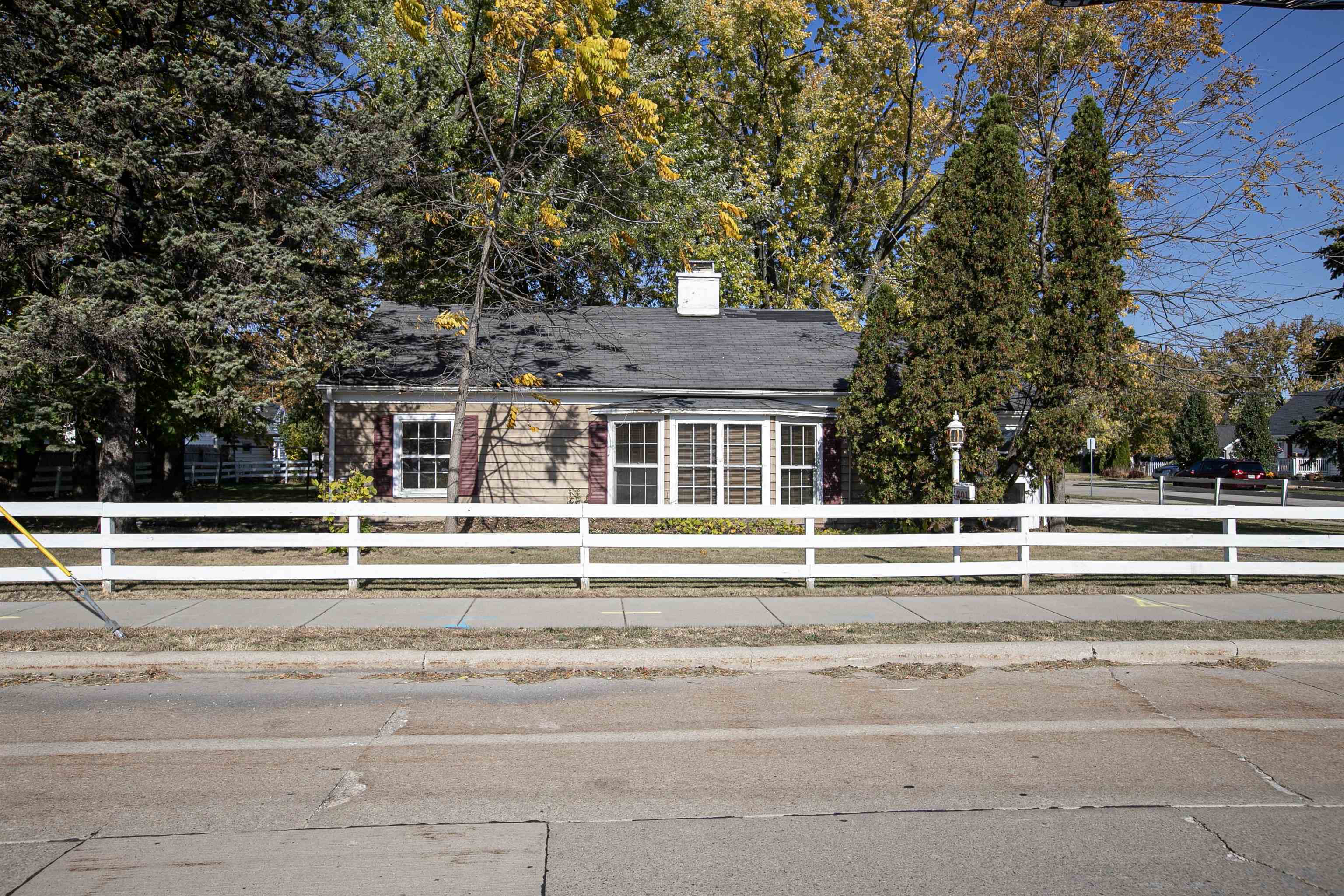 Property Photo:  201 W Cecil Street  WI 54956 