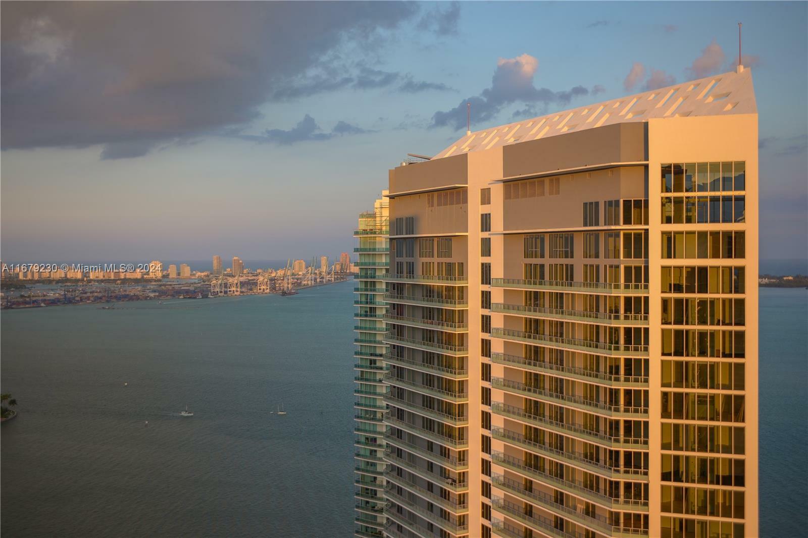 1300 Brickell Bay Dr 1601  Miami FL 33131 photo