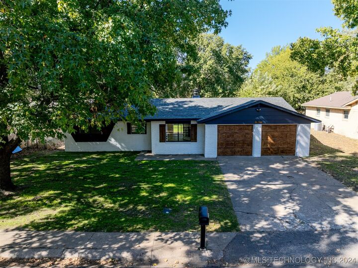 317 S Meigs Street  Fort Gibson OK 74434 photo