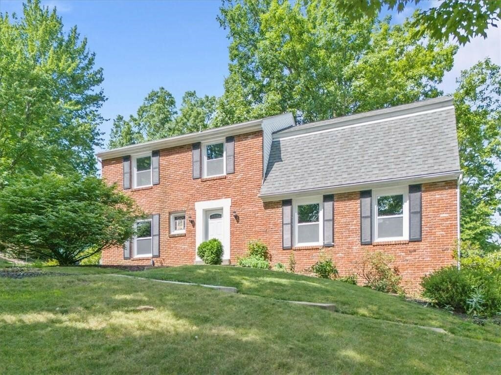 Property Photo:  2312 Mill Grove Road  PA 15241 