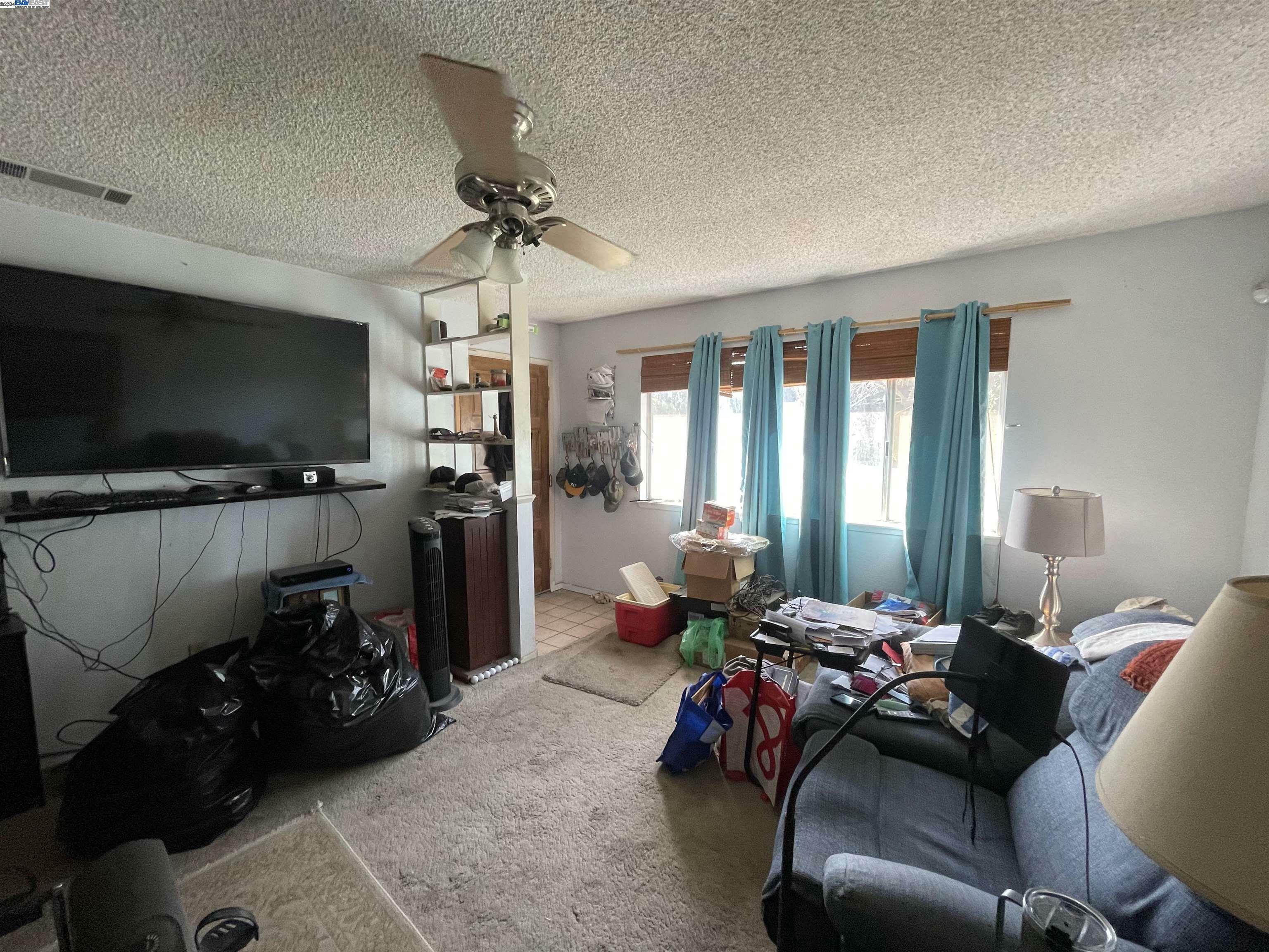 Property Photo:  1330 W Feemster Ave  CA 93277 