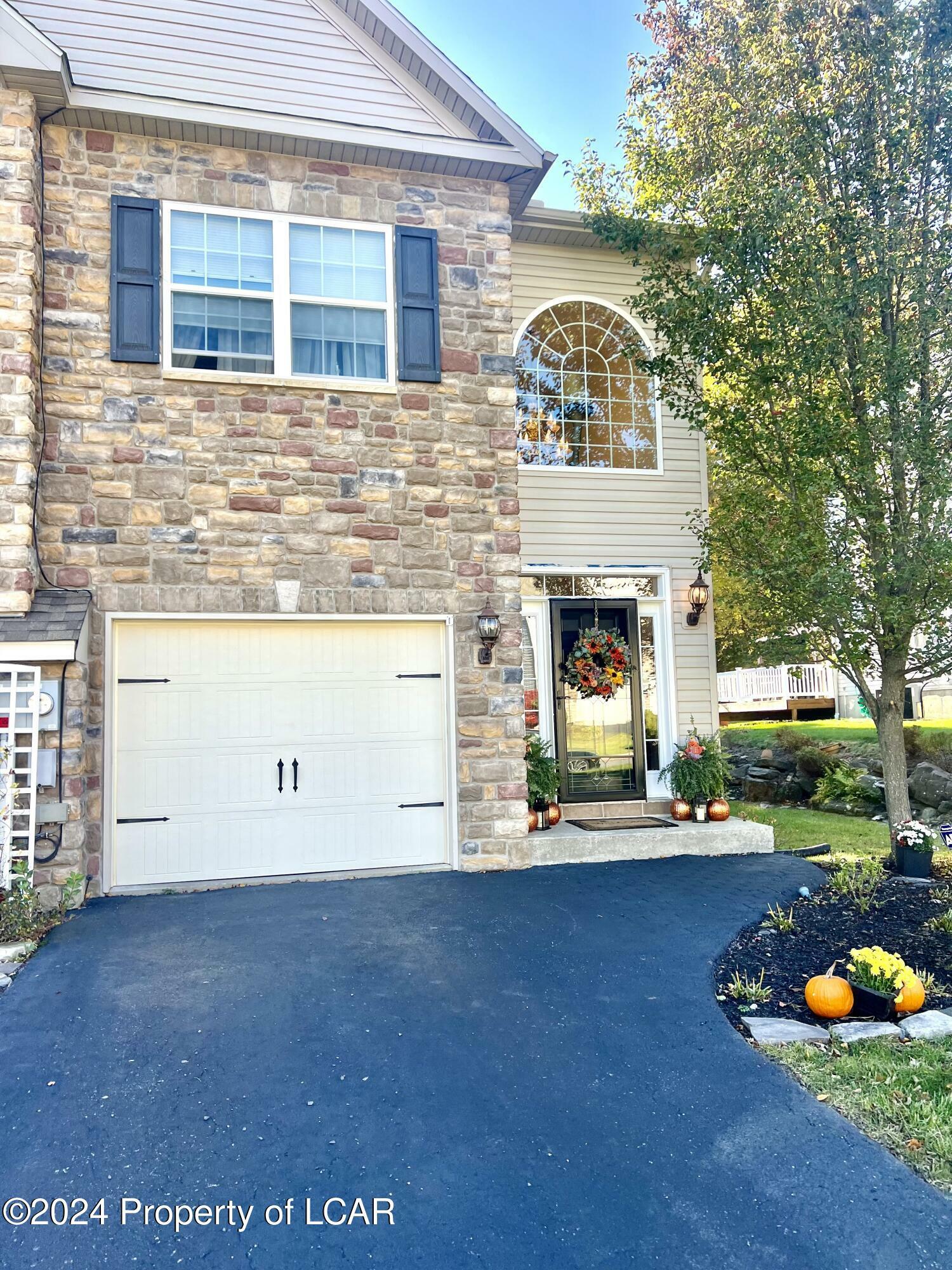 Property Photo:  213 Twins Lane  PA 18707 