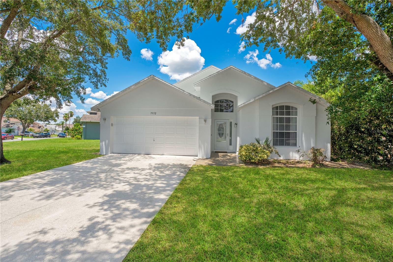 Property Photo:  7952 Magnolia Bend Court  FL 34747 