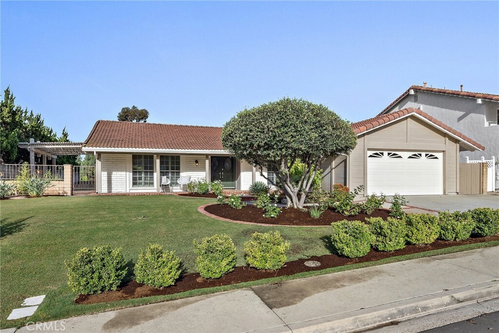 Property Photo:  25381 Pericia Drive  CA 92691 