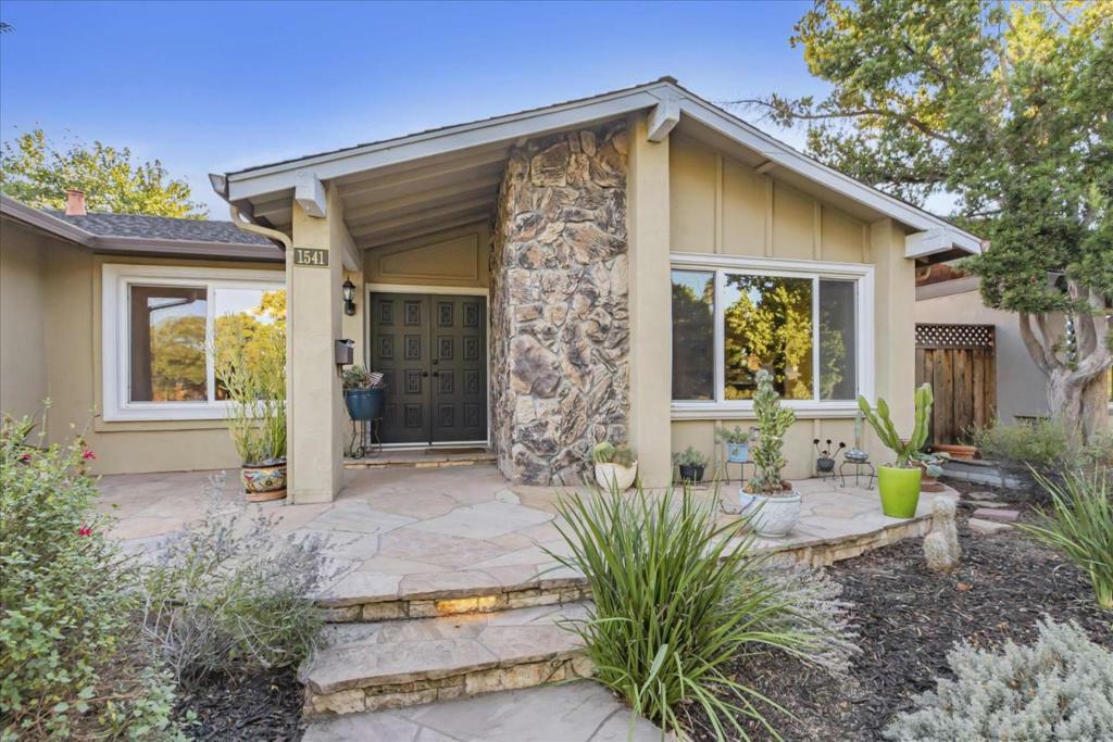 Property Photo:  1541 Casa De Ponselle  CA 95118 