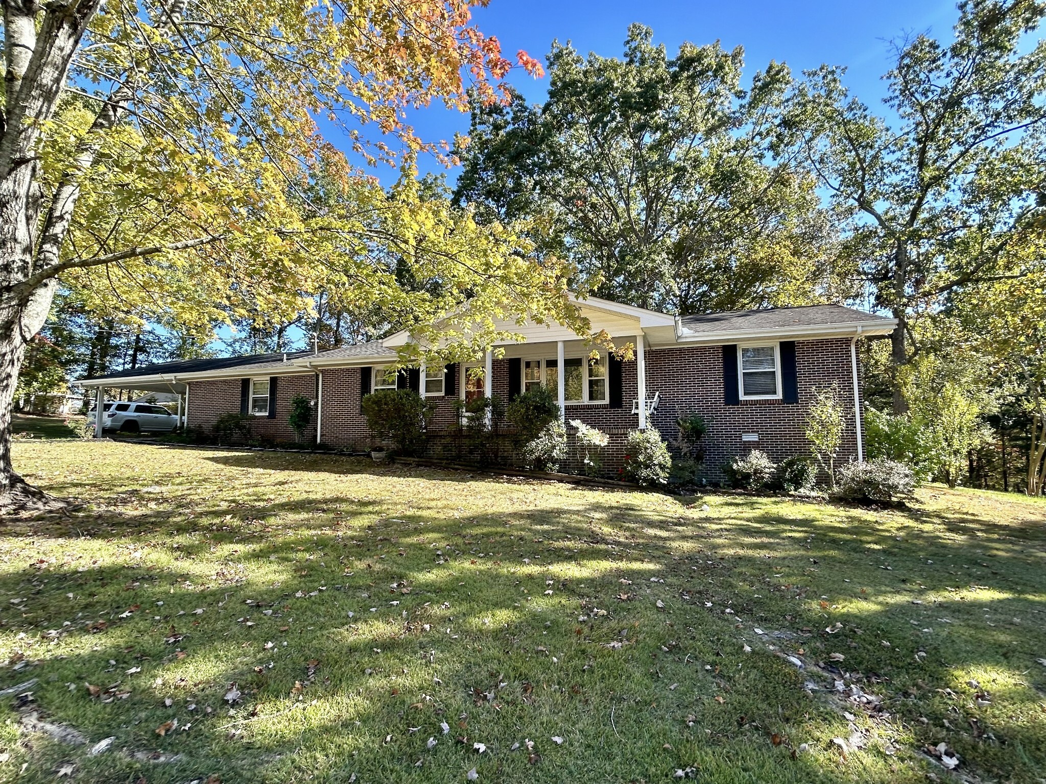 Property Photo:  823 Toliver Lake Rd  TN 37355 