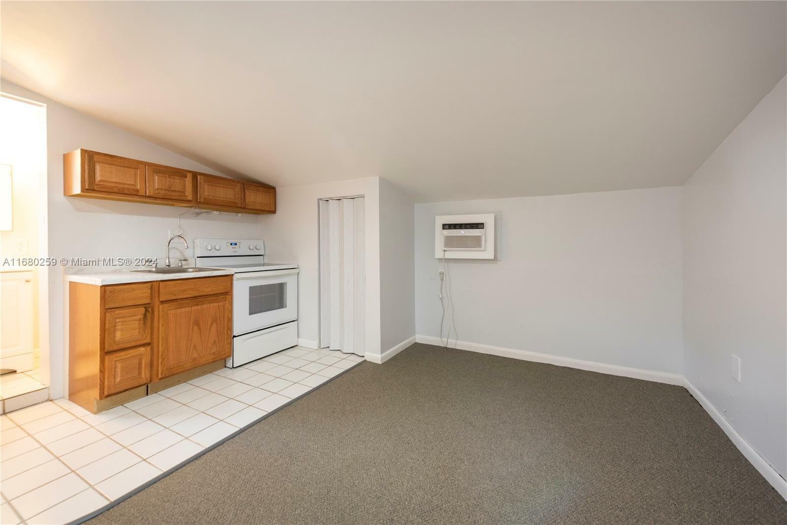 Property Photo:  6300 SW 19th St Studio  FL 33068 