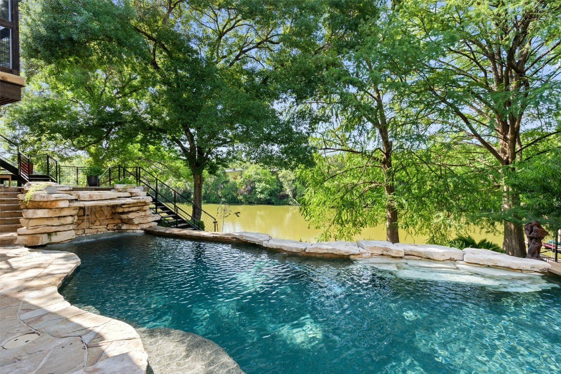 Property Photo:  3710 Meadowbank Drive  TX 78703 