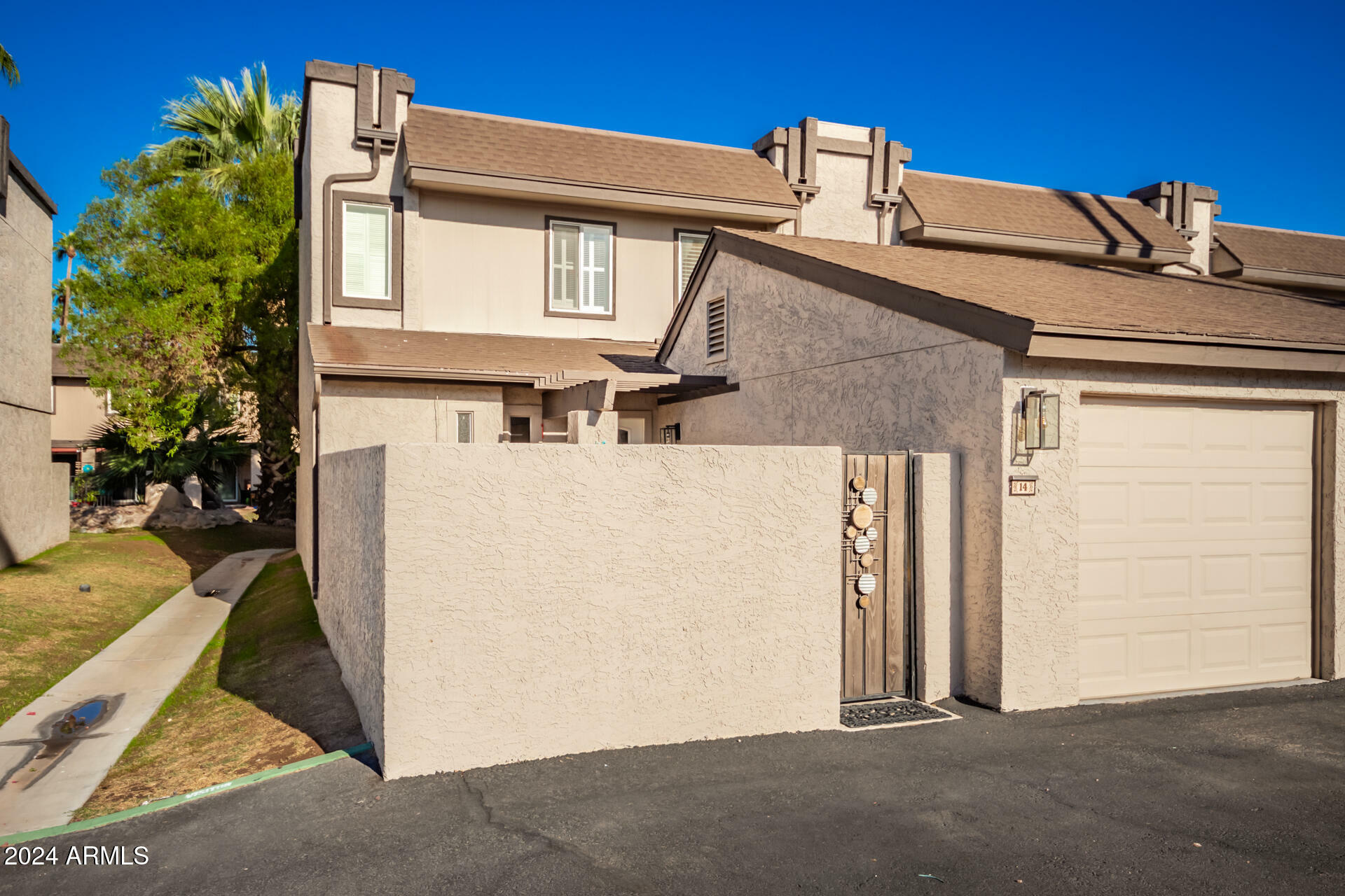 Property Photo:  2338 W Lindner Avenue 14  AZ 85202 