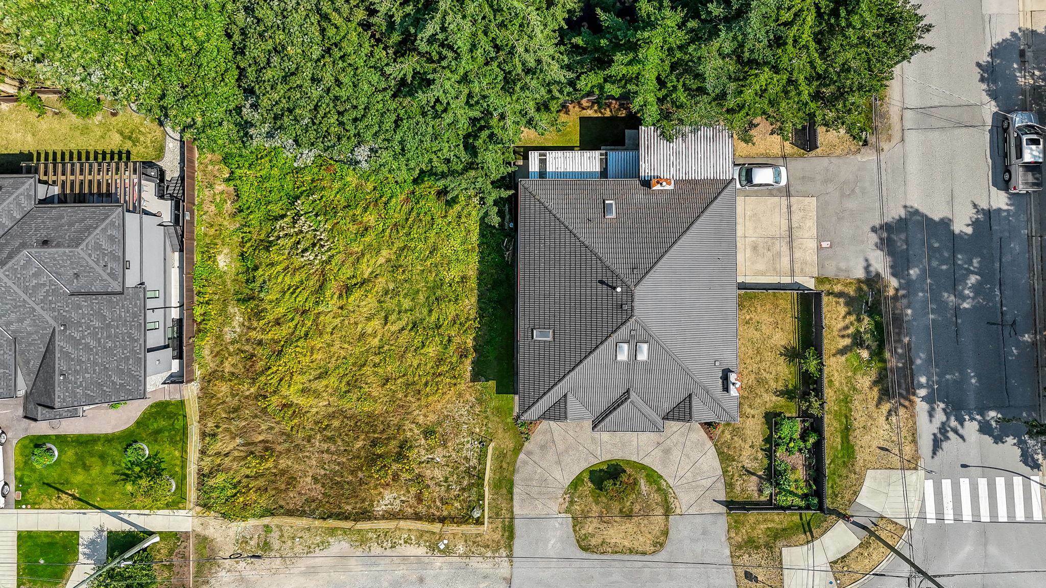 Photo de la propriété:  6222 133 Street  BC V3X 1M2 