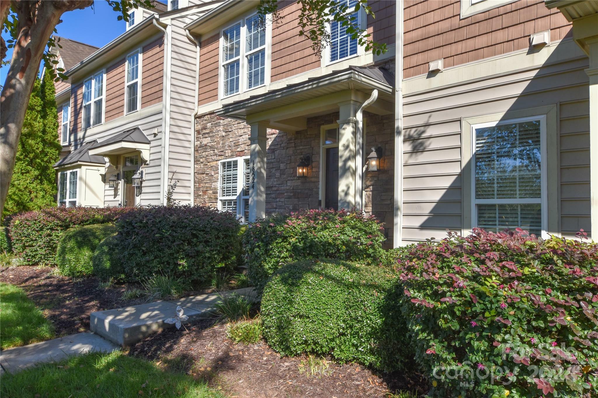 Property Photo:  18524 W Catawba Avenue  NC 28031 