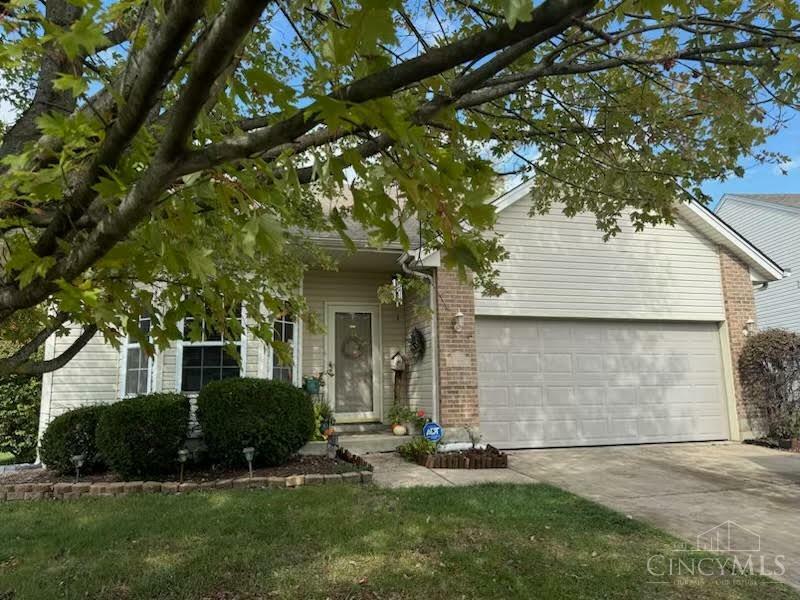 Property Photo: 10175 Pippin Meadows Drive OH 45231