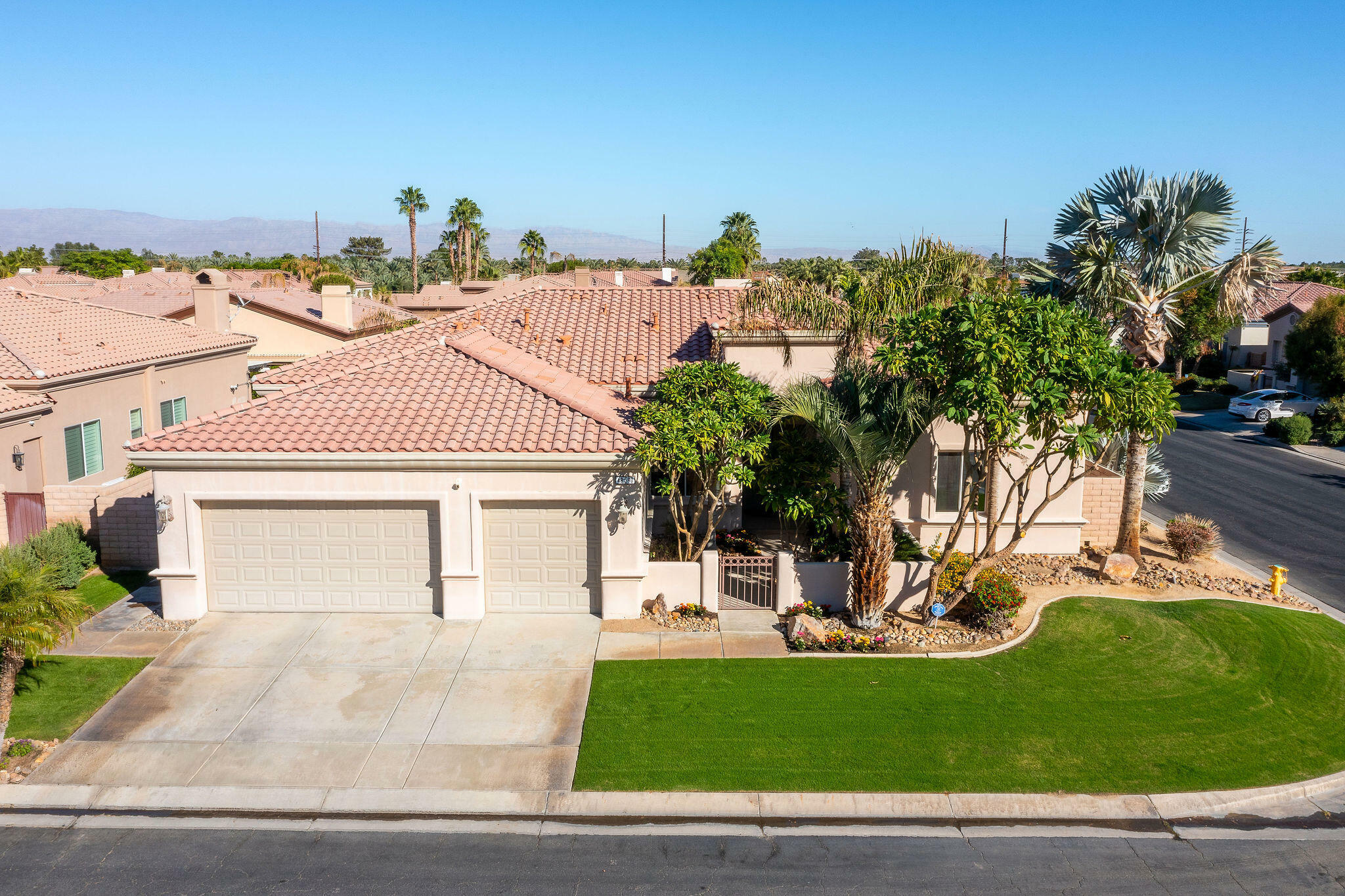 Property Photo:  49590 Loren Court  CA 92253 