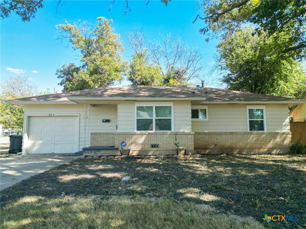 Property Photo:  804 Alexander Street  TX 76541 