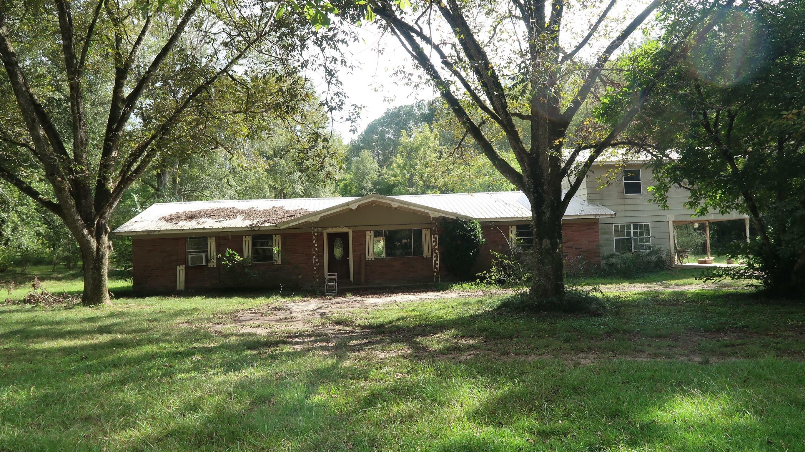 Property Photo: 128 Granby Rd. MS 39474