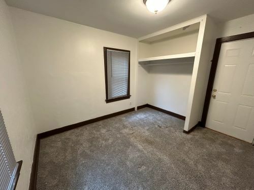 Property Photo:  1055 S West Avenue  IL 60901 