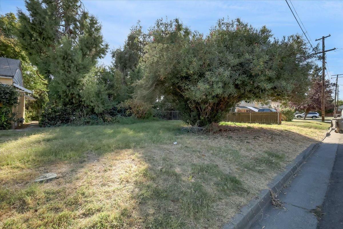 Property Photo:  623 Welland Way  CA 95605 