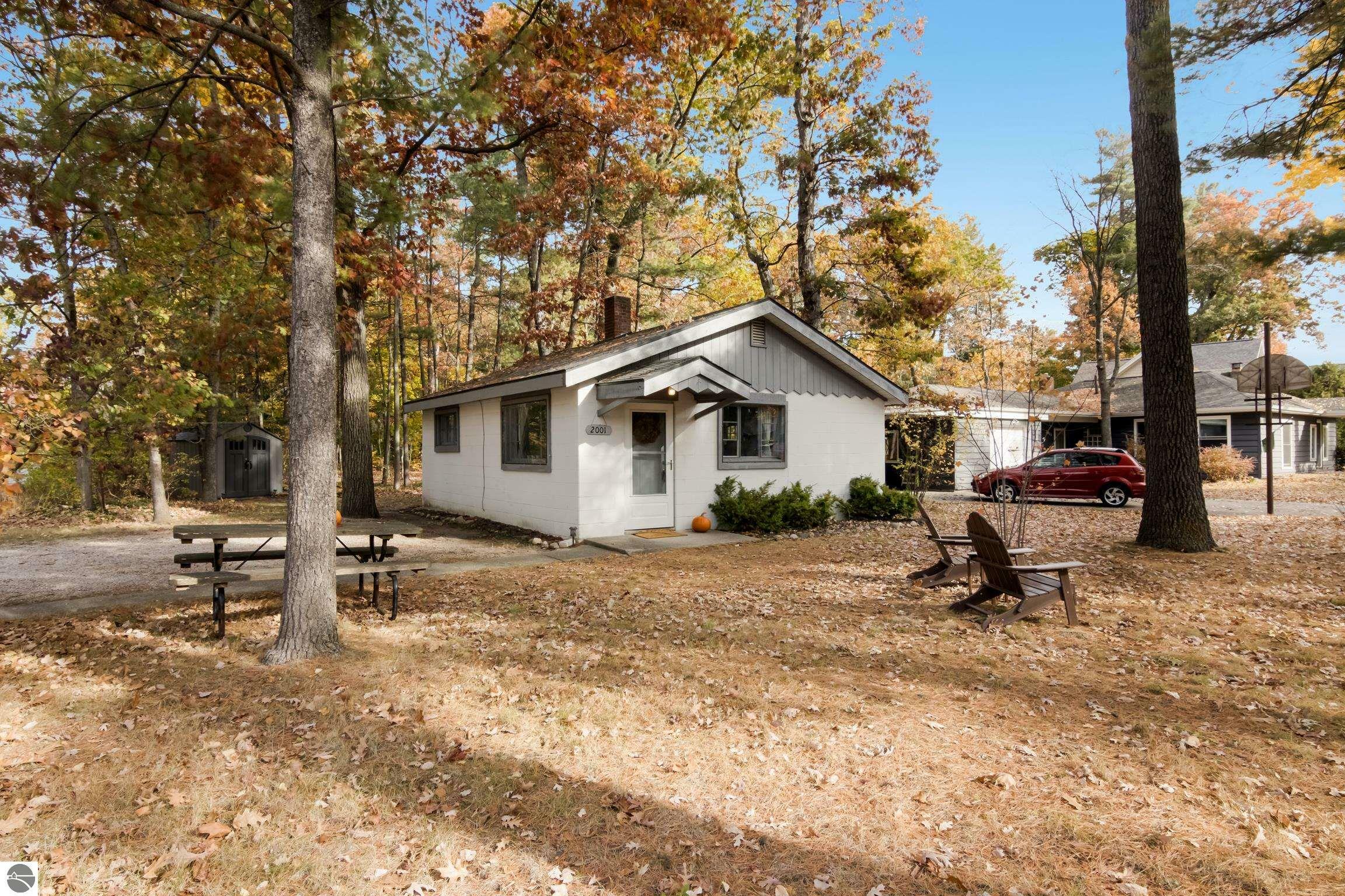 Property Photo:  2001 Chippewa Street  MI 49686 