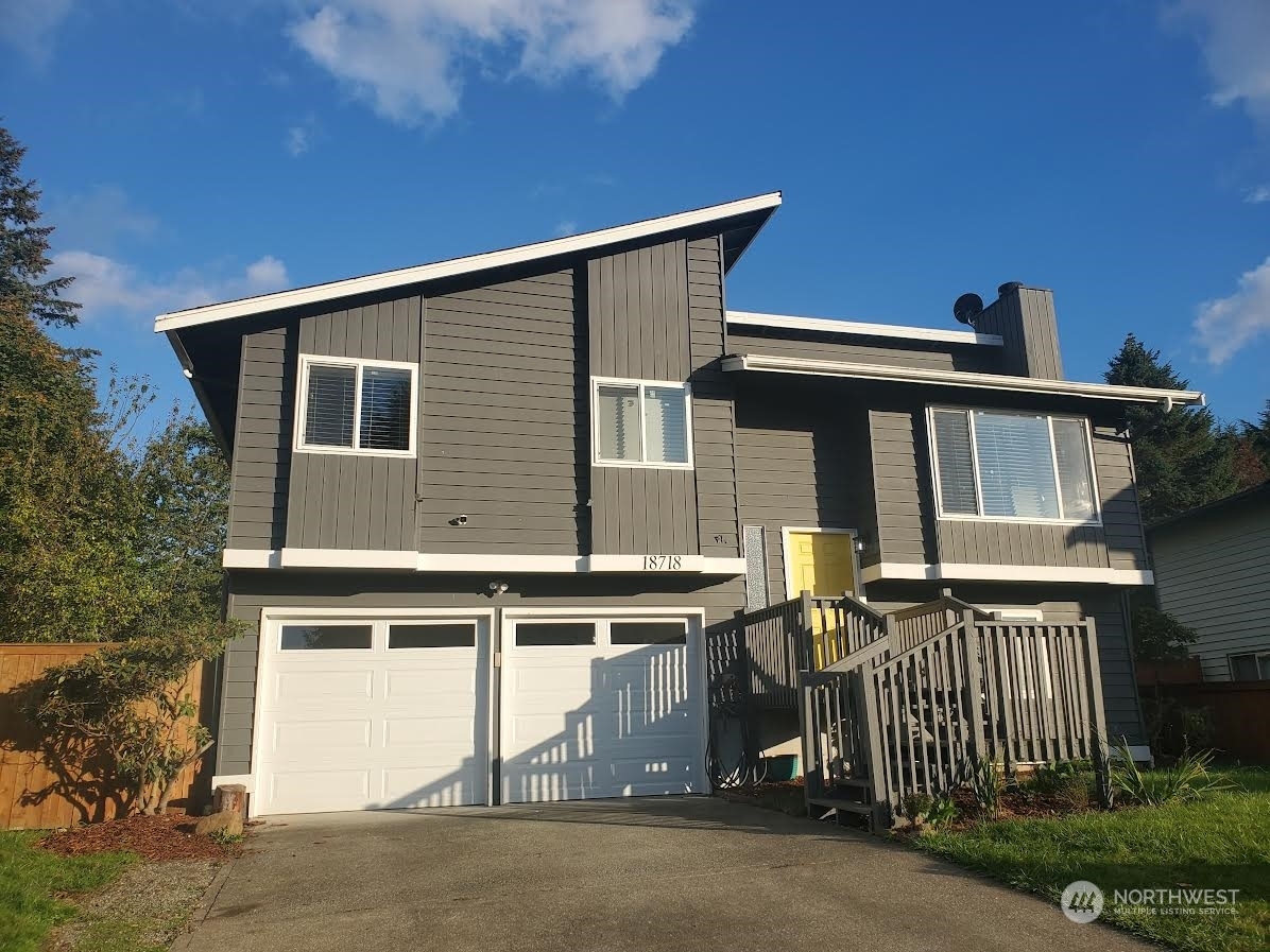 18718 111th Place SE  Renton WA 98055 photo