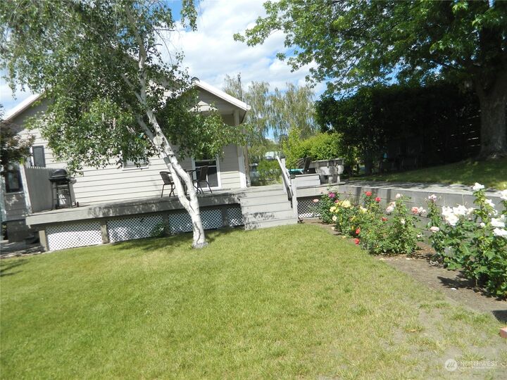 Property Photo: 224 3rd Street E WA 98855