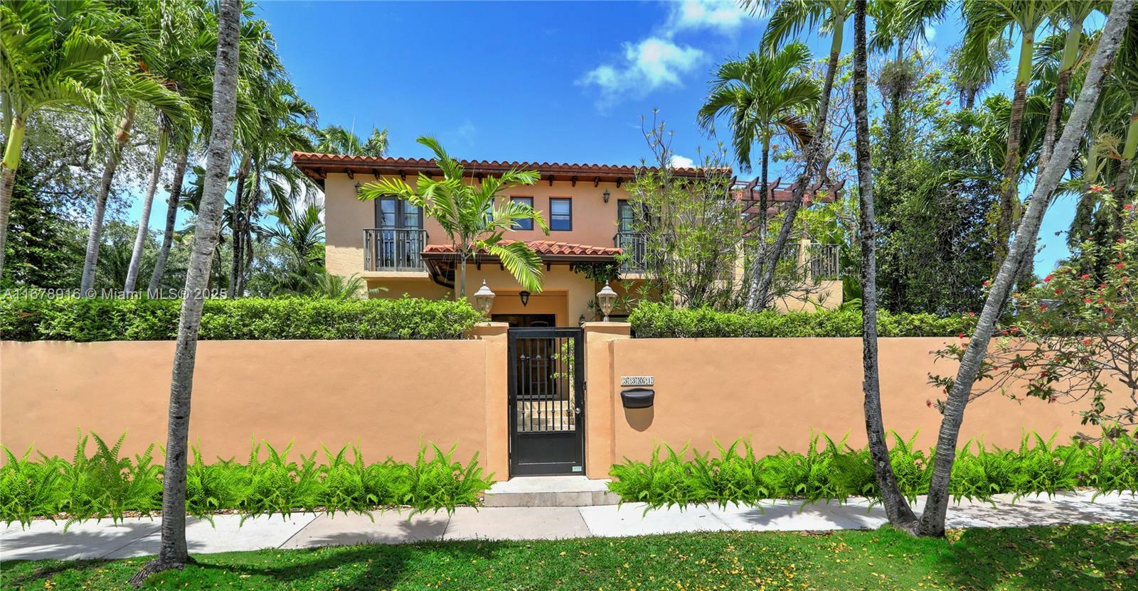 Property Photo: 3301 Crystal Ct FL 33133