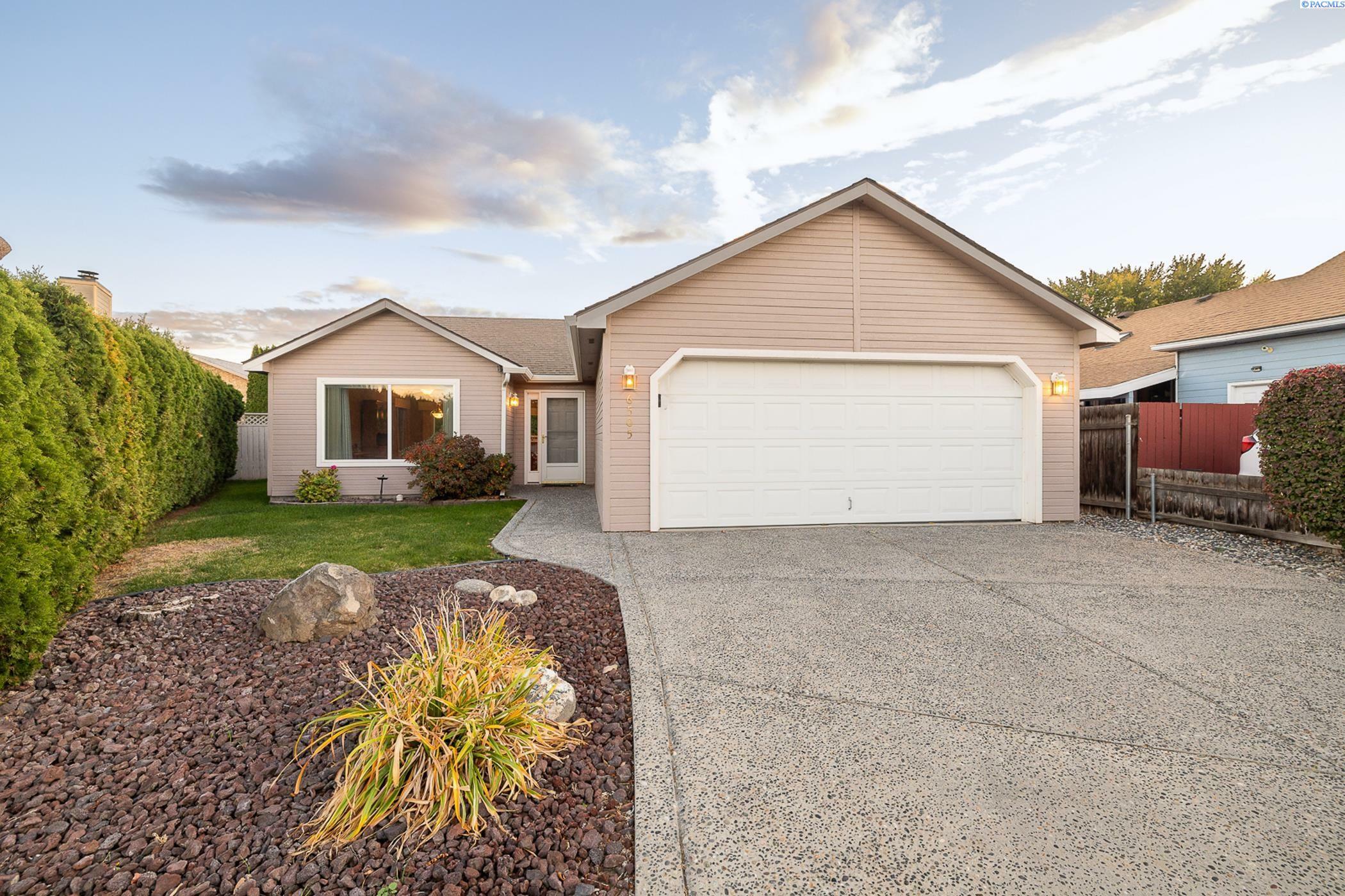 Property Photo:  6505 W Kennewick Ct  WA 99336 