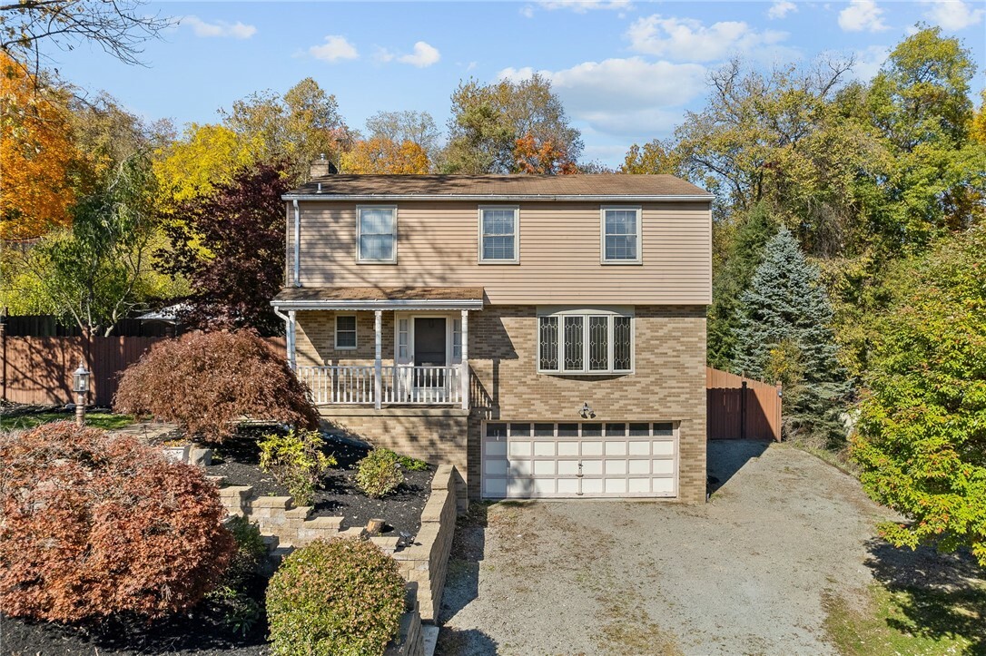 Property Photo:  3414 Fawn Valley Ln  PA 15332 