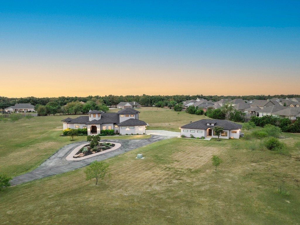 Property Photo:  124 Park Place Drive  TX 78628 