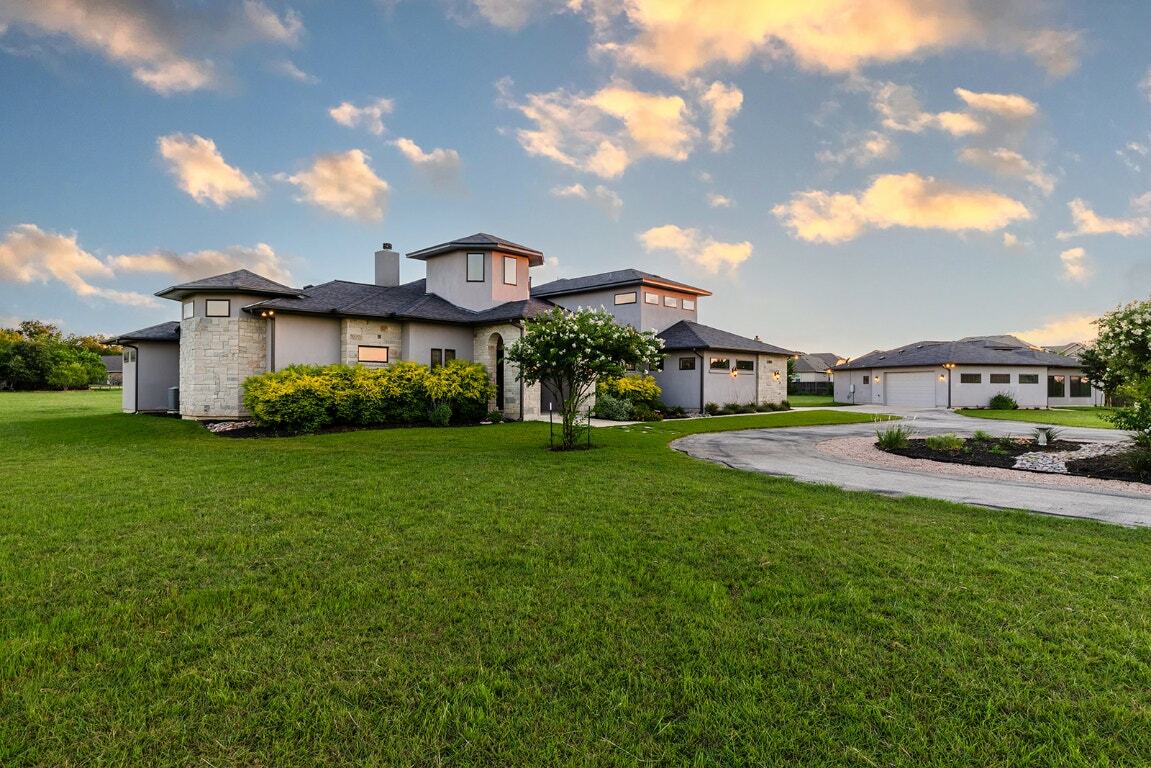 Property Photo: 124 Park Place Drive TX 78628