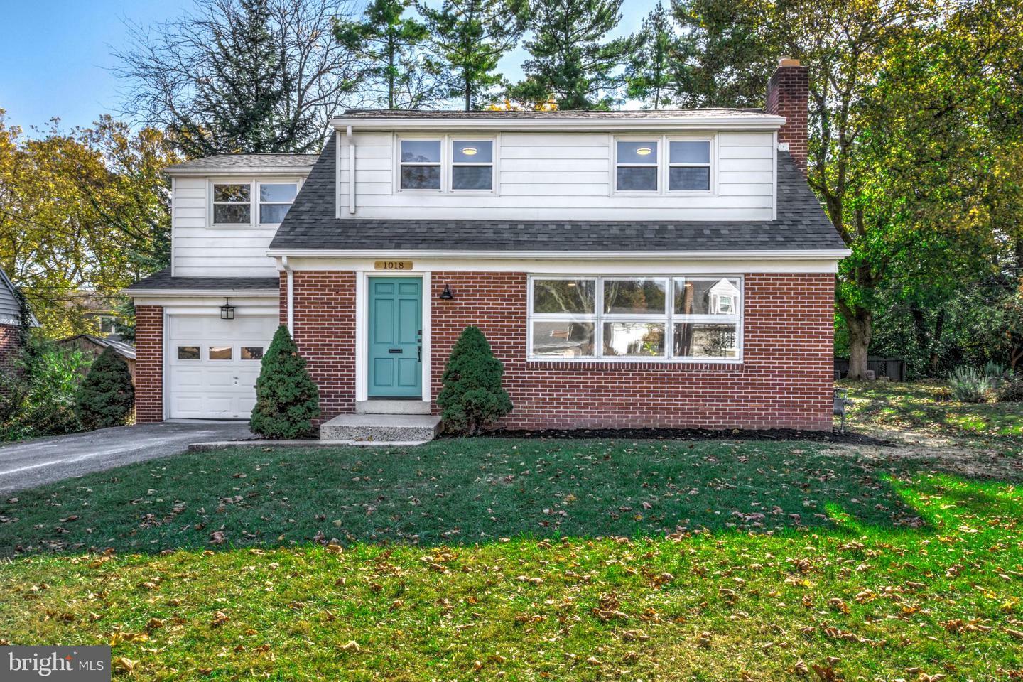 Property Photo:  1018 Janet Avenue  PA 17601 