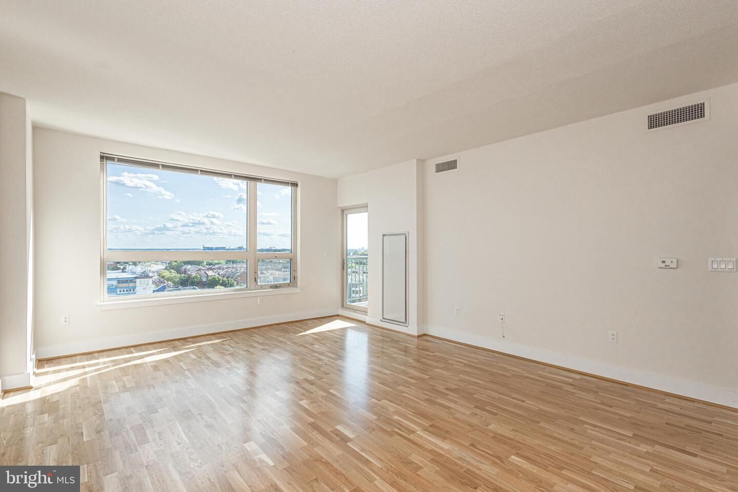 Property Photo:  717 S Chris Columbus Boulevard 1210  PA 19147 