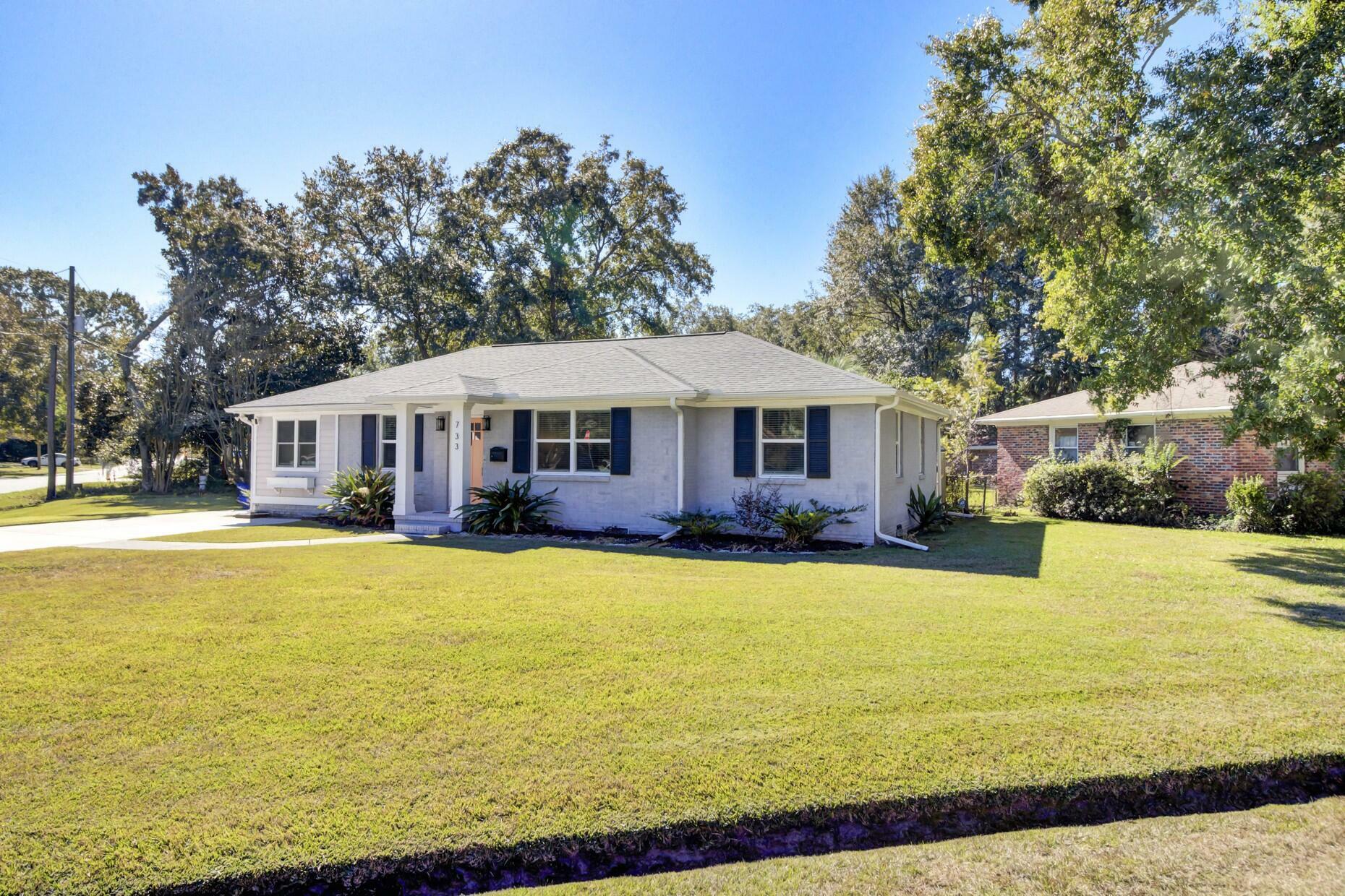 Property Photo:  733 Longfellow Road  SC 29407 