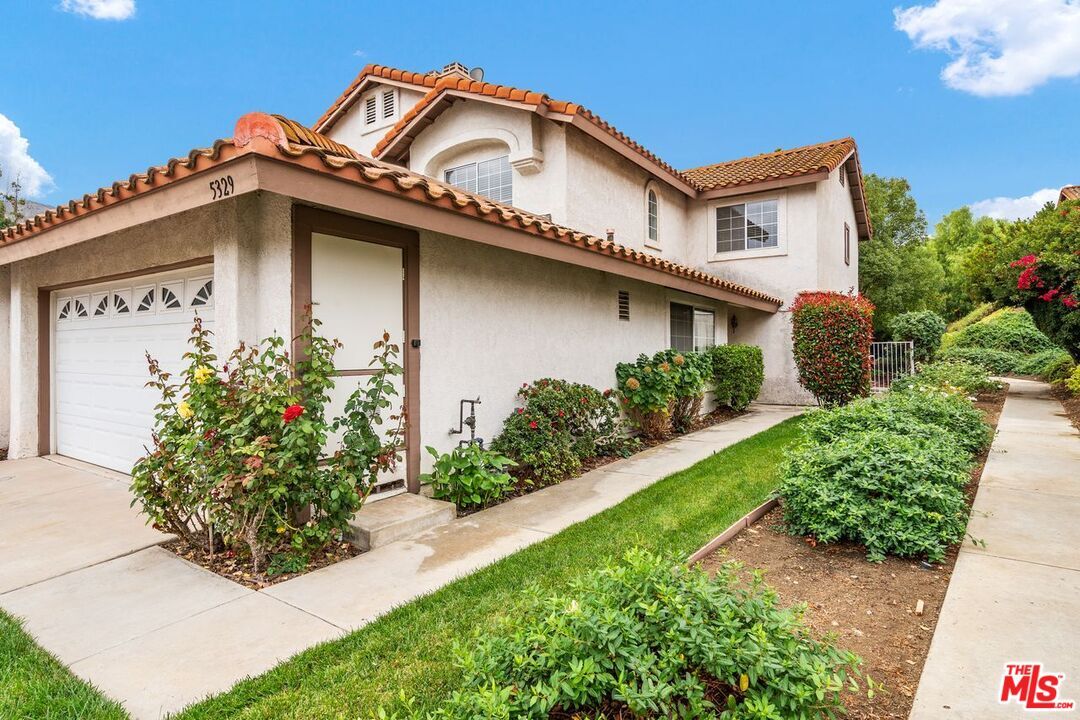 Property Photo:  5329   Francisca Way  CA 91301