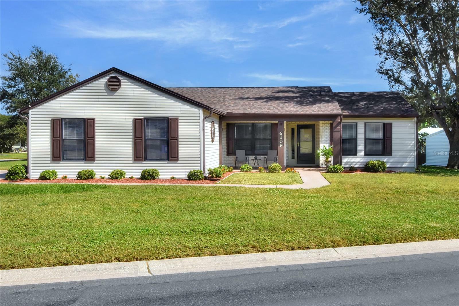 Property Photo:  6109 Sanderling Drive  FL 33809 