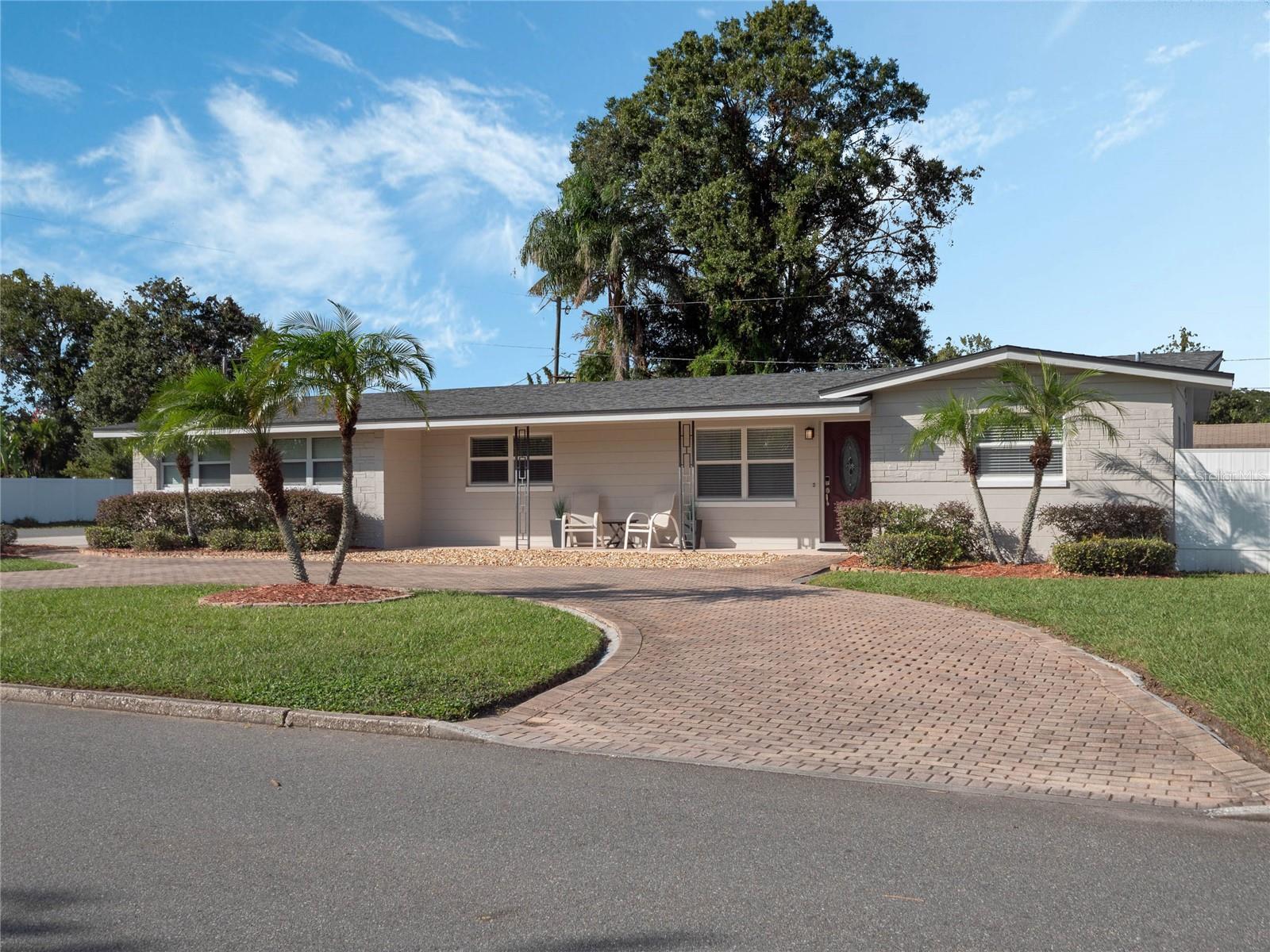 Property Photo: 2891 Naples Drive FL 32789