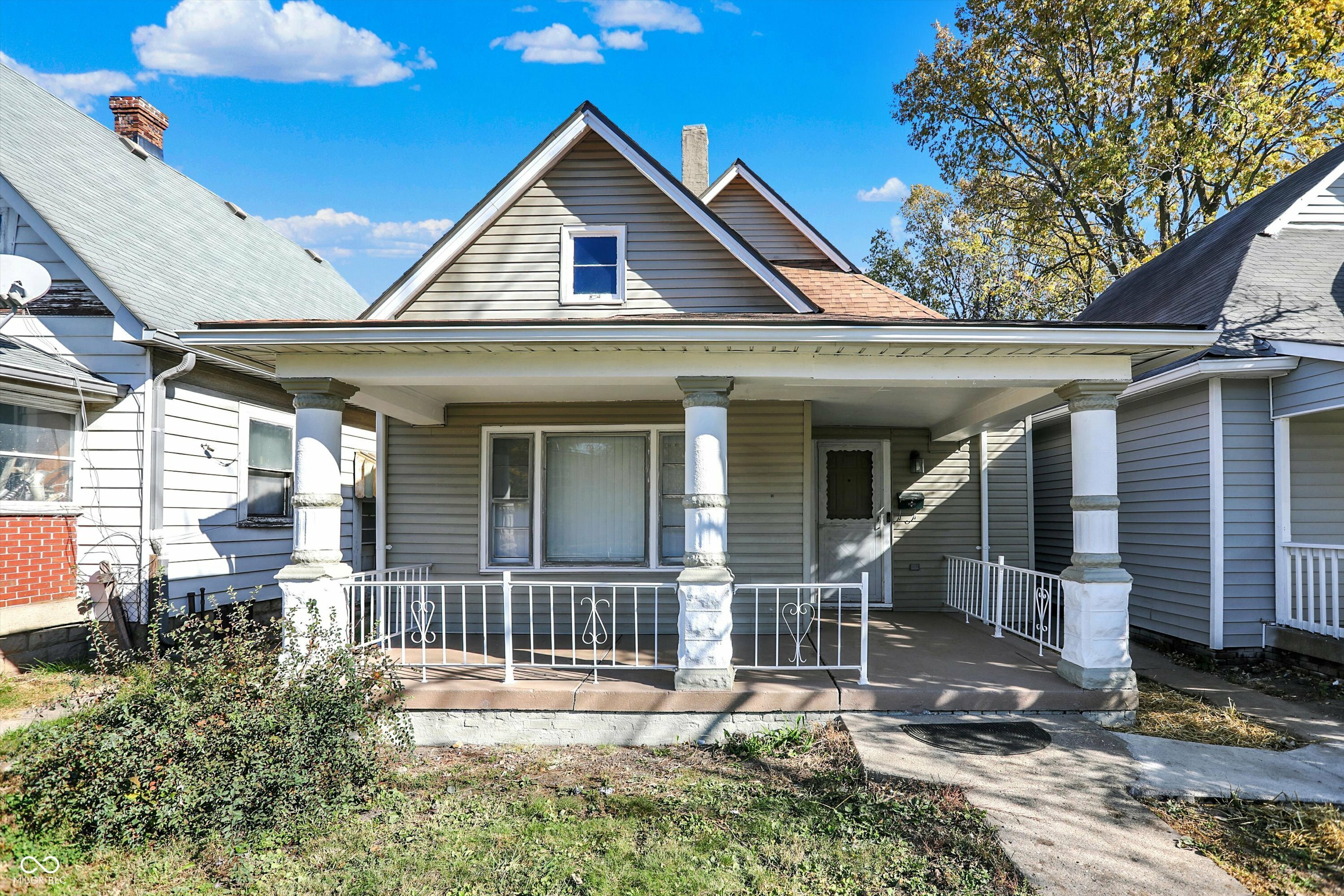 Property Photo:  1417 N Pershing Avenue  IN 46222 