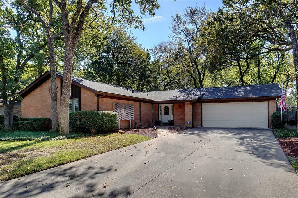 Property Photo:  1229 Kathryn Street  TX 76053 