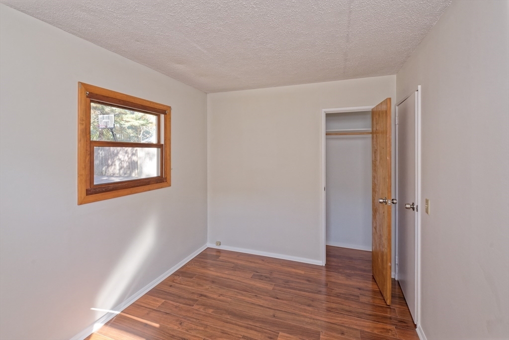 Property Photo:  7 Crestwood Ave  MA 01762 