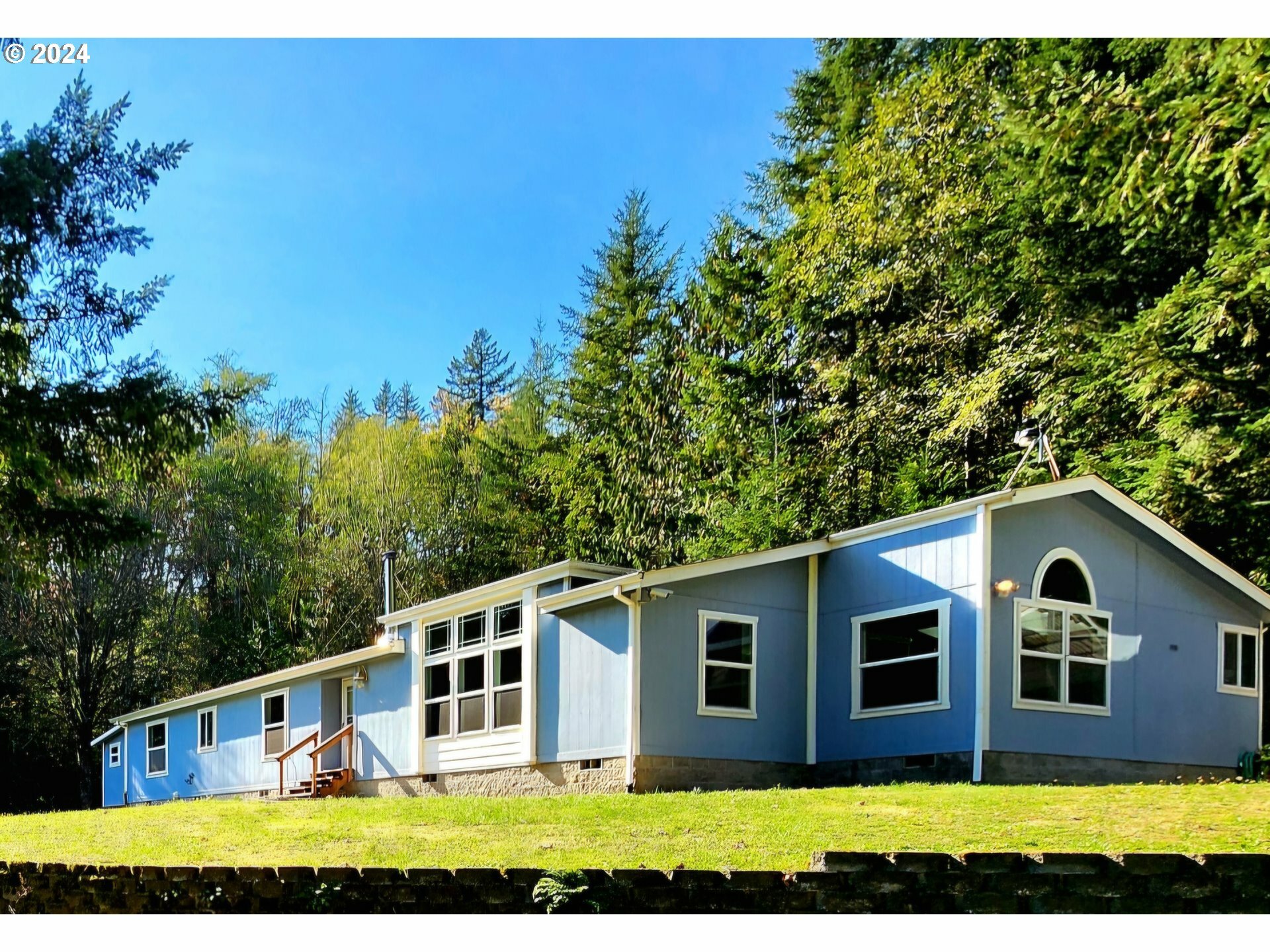 Property Photo:  14491 Washougal River Rd  WA 98671 