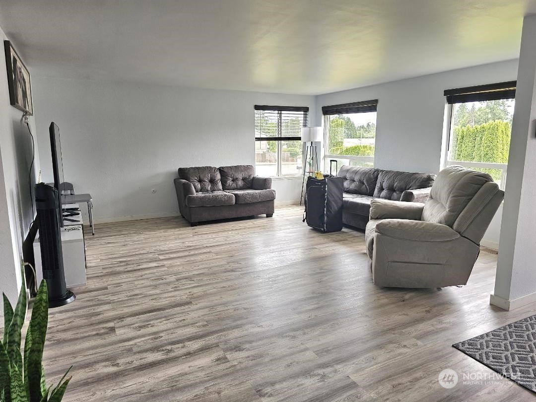 Property Photo:  221 107th Street SE  WA 98208 