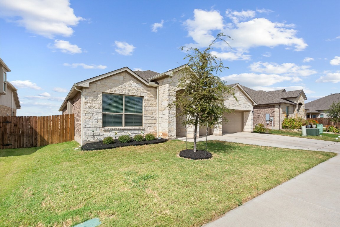 Property Photo:  17808 Gilberto Drive  TX 78660 