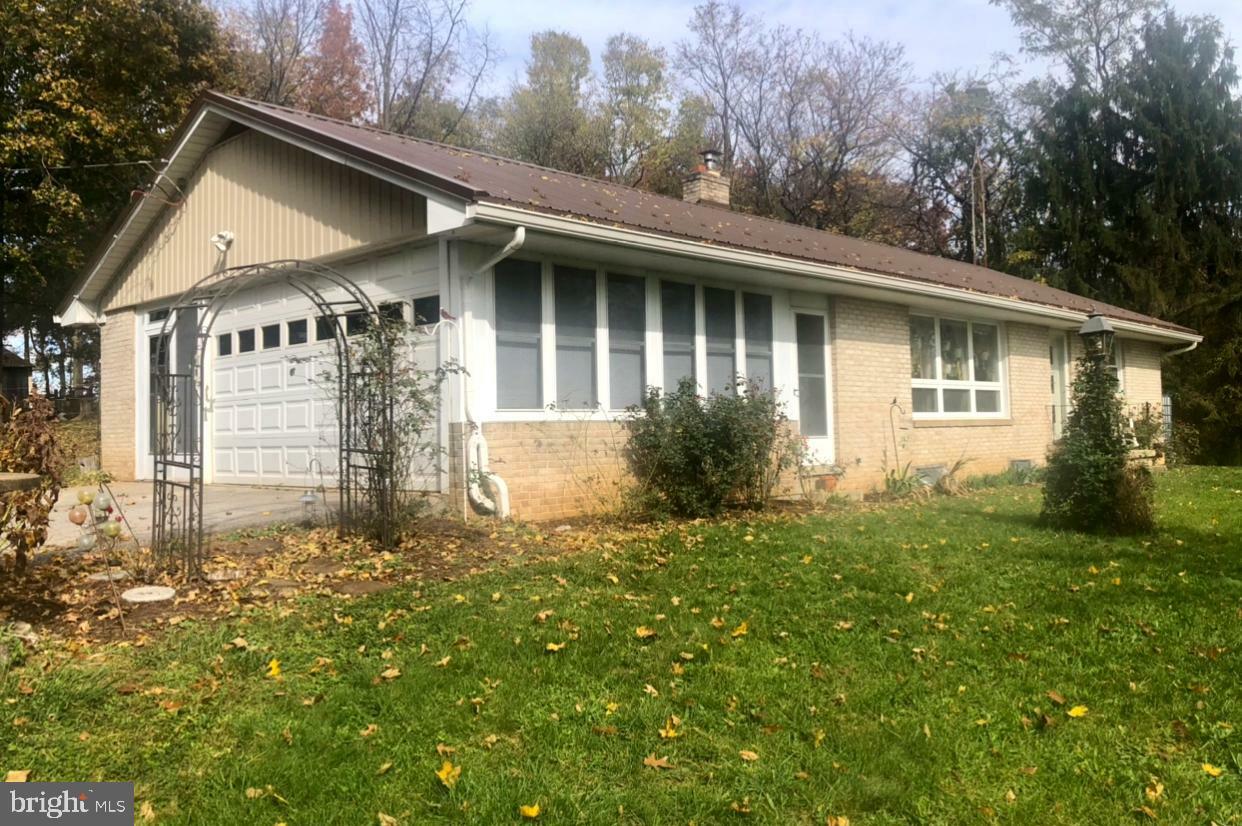 Property Photo:  5272 Wayne Road  PA 17201 