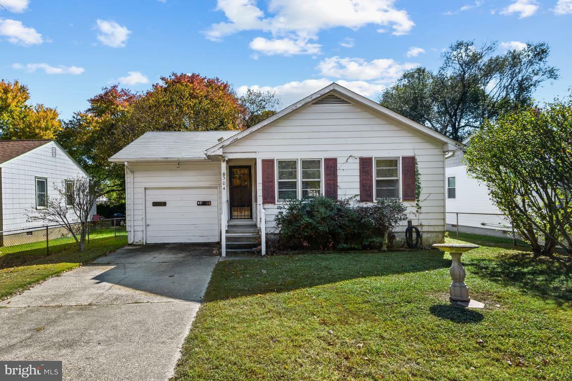 Property Photo:  304 2nd Street  VA 22443 